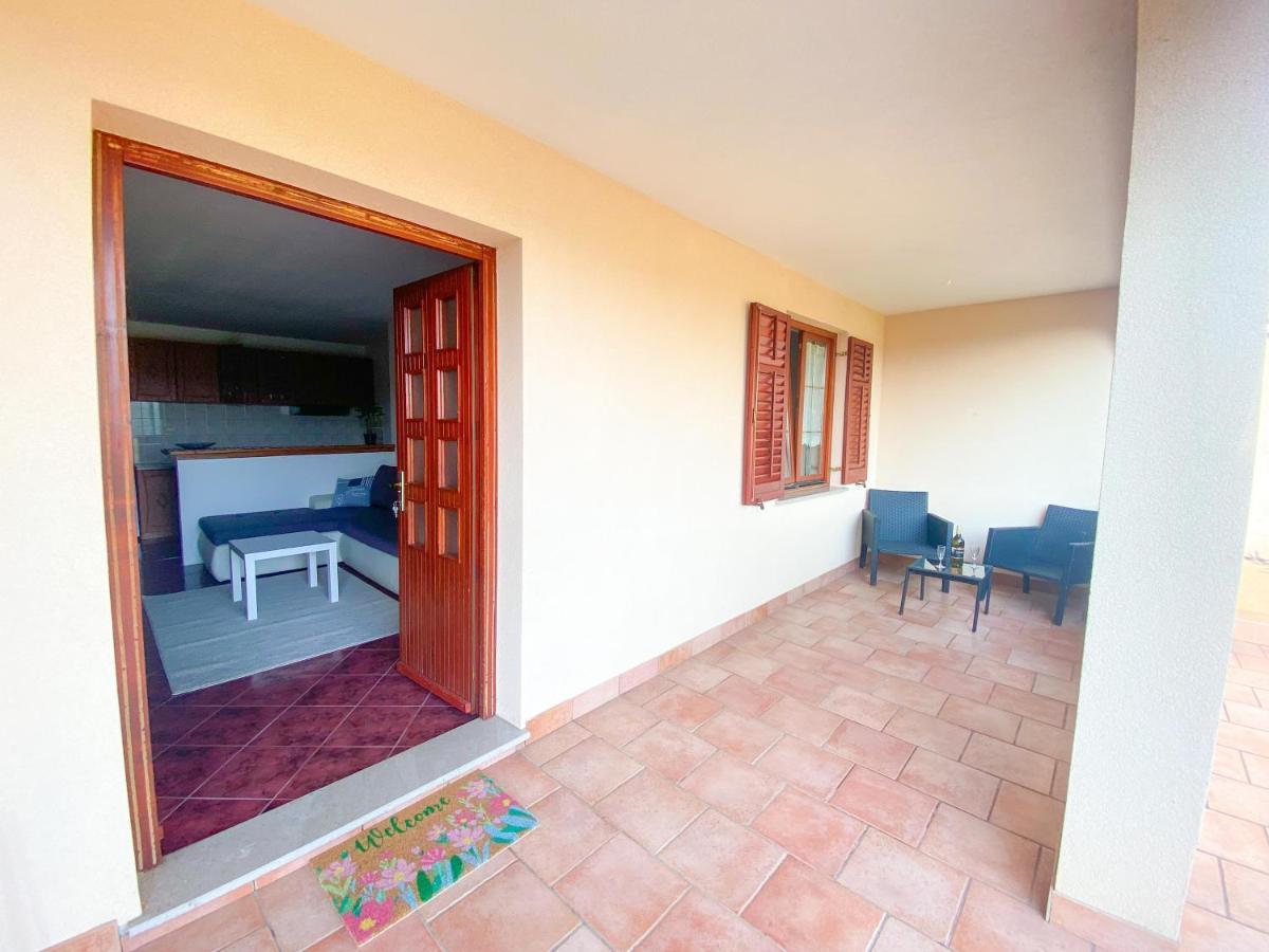 Apartment Moon Pobegi Exterior photo